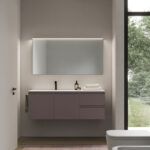 Step mirror with integrated top light  - Ideagroup